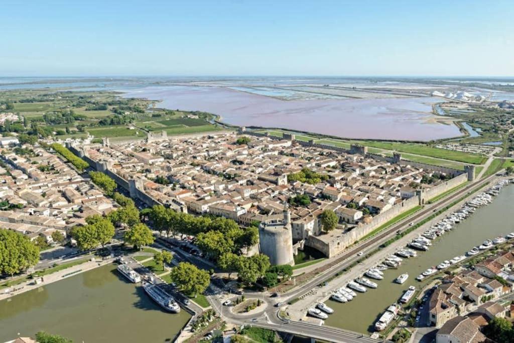 Un Charmant Logement Apartman Aigues-Mortes Kültér fotó