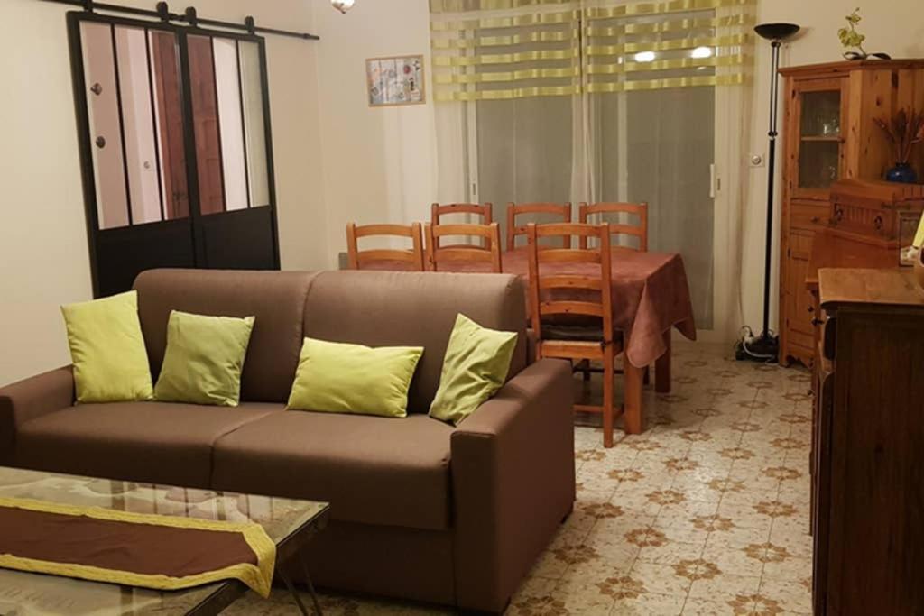 Un Charmant Logement Apartman Aigues-Mortes Kültér fotó